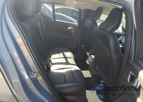 2023 Volvo Xc40 Plus из США, поврежденный, VIN YV4L12UW9P2062304